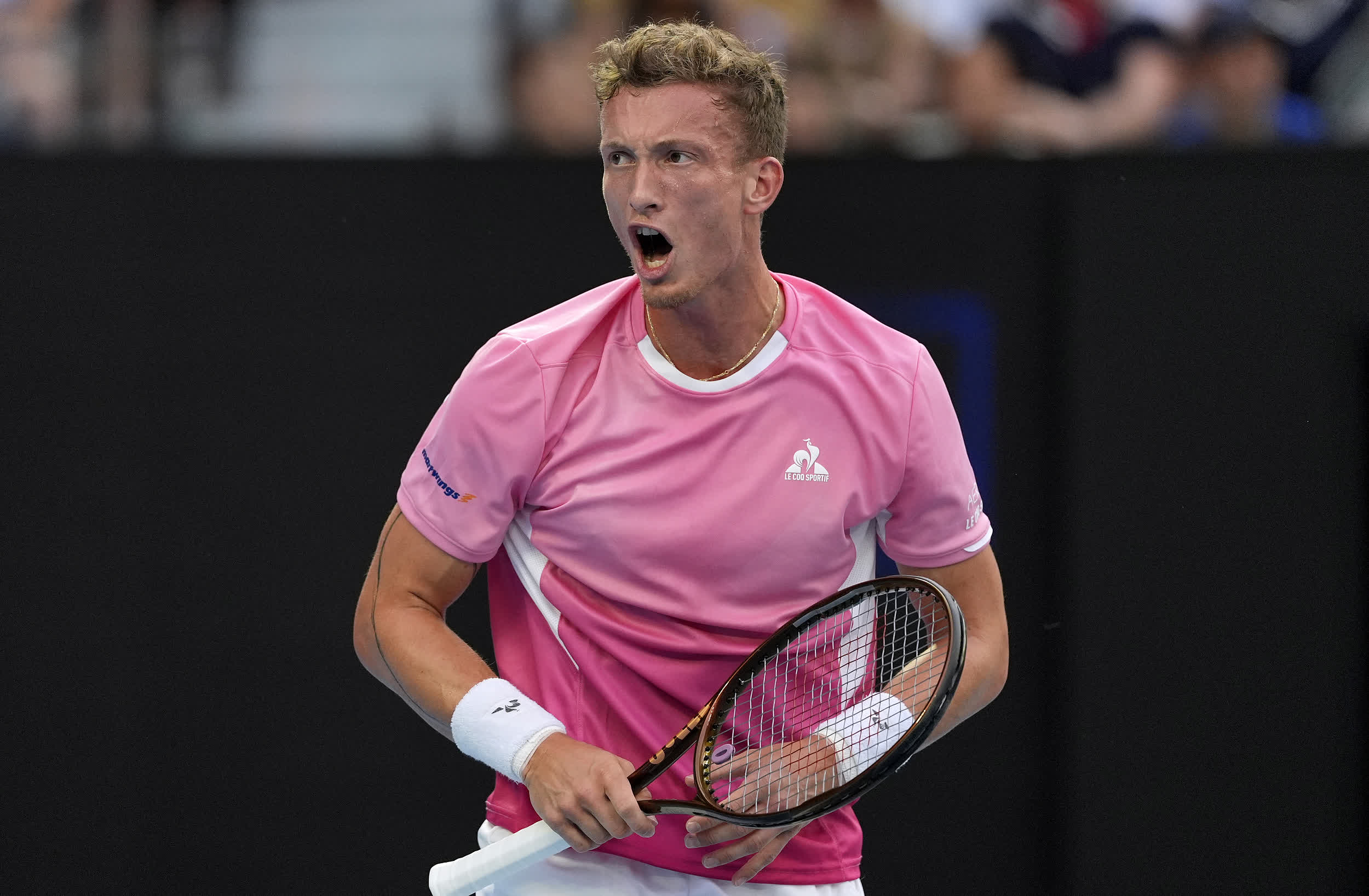 德约科维奇遭遇十持续失利，巴塞罗那教练压力巨大！的简单介绍-九游会