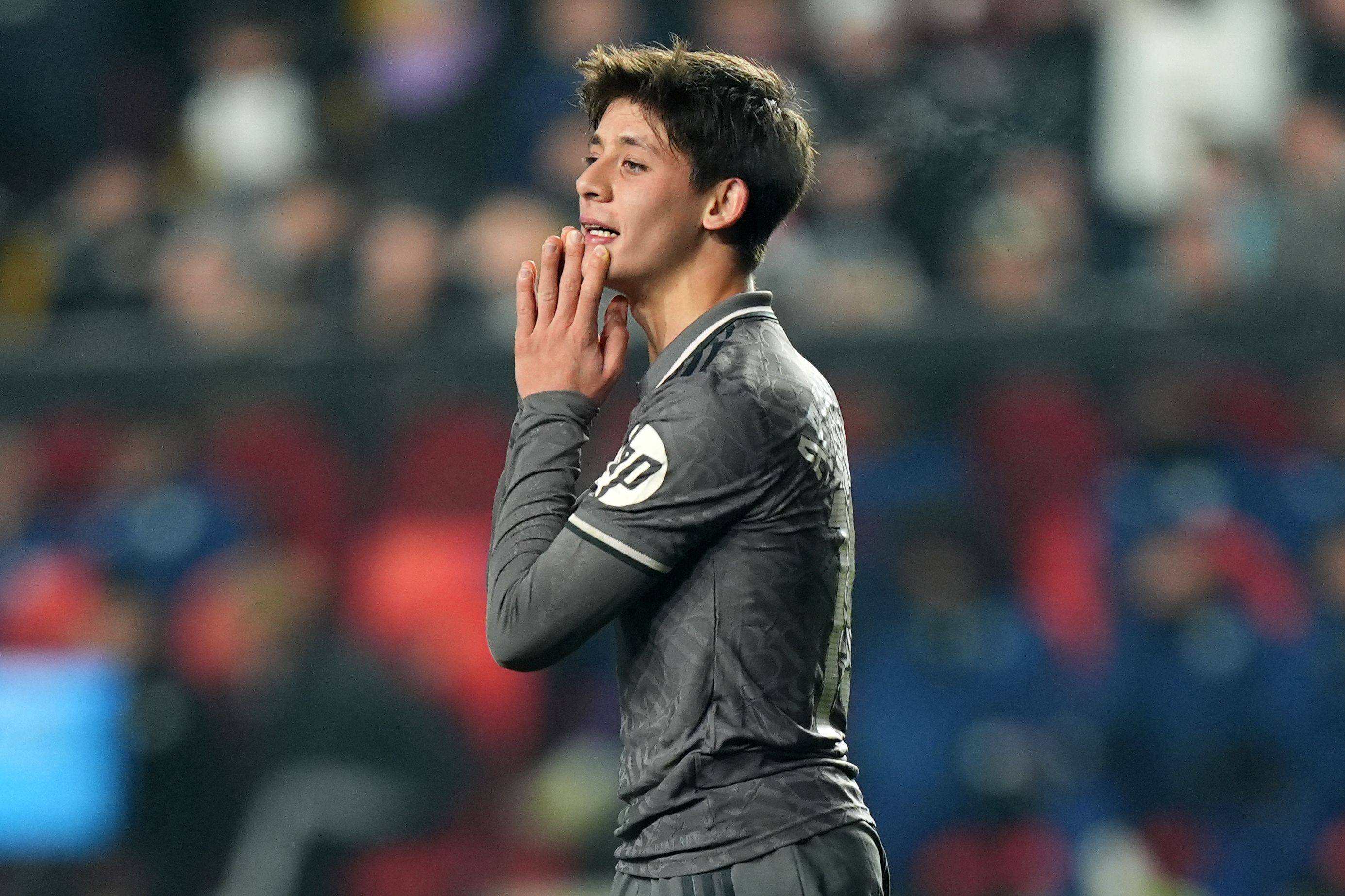 姆巴佩在FPX比赛中持续失利，出色发挥引发热议！的简单介绍-九游会